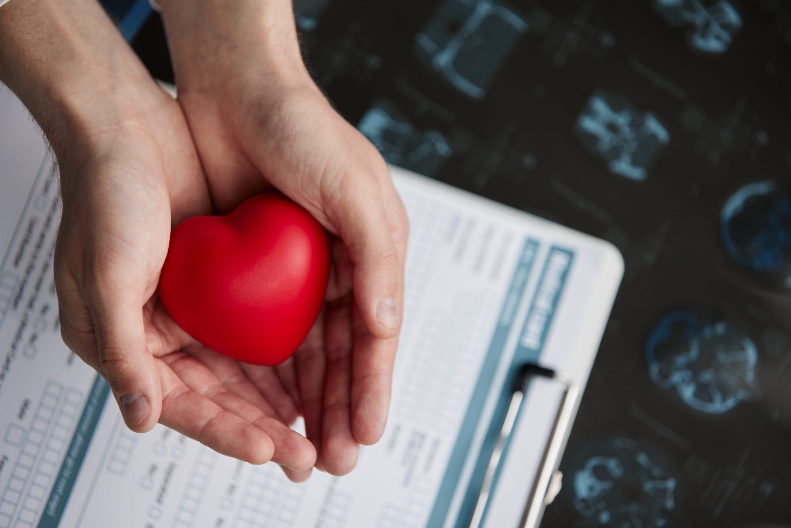 Atención clínica de pacientes con insuficiencia cardíaca